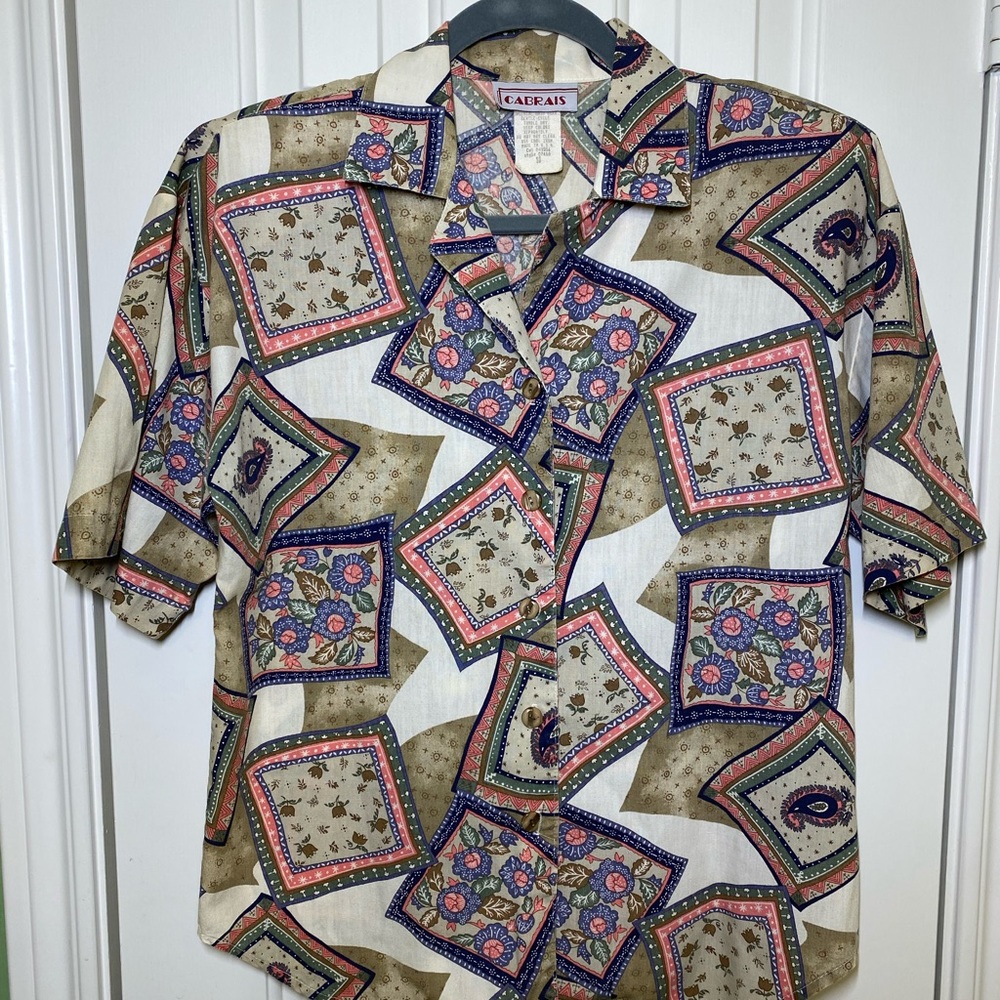 2/$15!!! Vintage Cabrais shirt💗